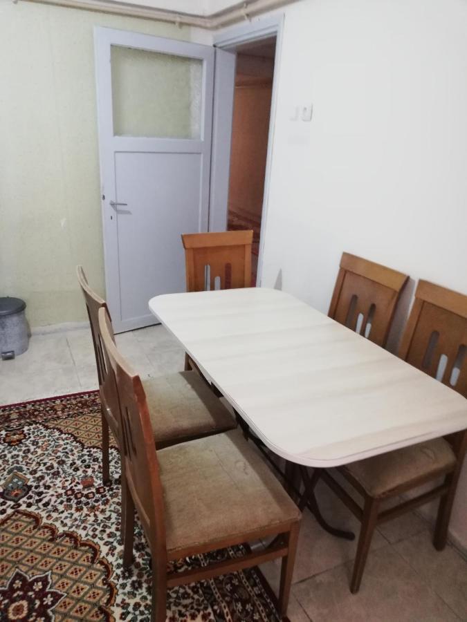 Ozkok Apartman Lägenhet Mustafakemalpaşa Exteriör bild